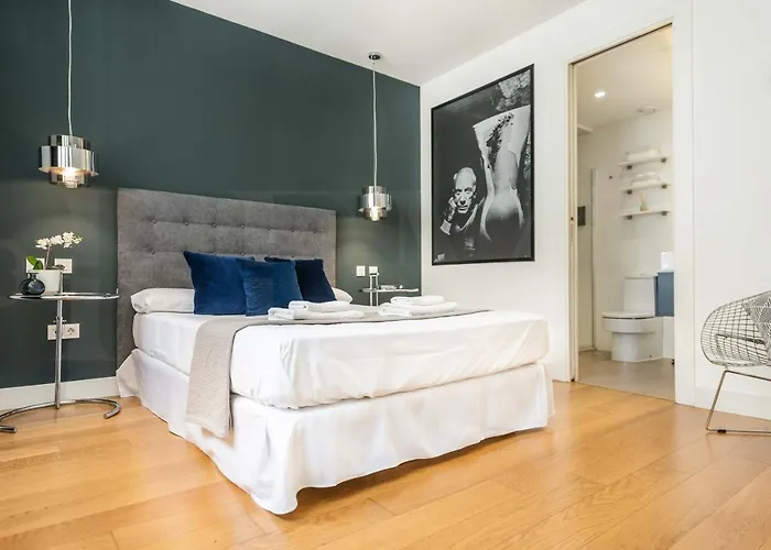Marvellous Penthouse With Terrace & Cathedral Views By Rems Apartament