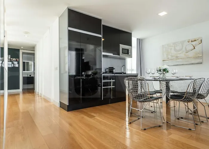 Marvellous Penthouse With Terrace & Cathedral Views By Rems